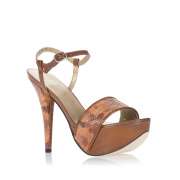 Босоножки Stuart Weitzman Stuart Weitzman LL60370